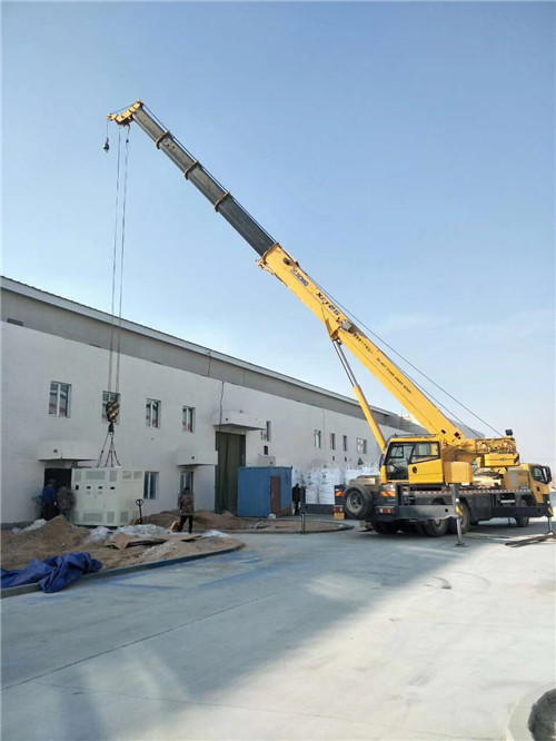 钢城区“超载就喊停”—— 吊车的 “重量保镖” 技术